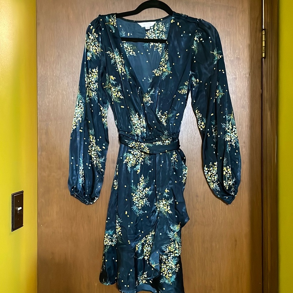 Lauren Conrad M worn once long sleeve dress